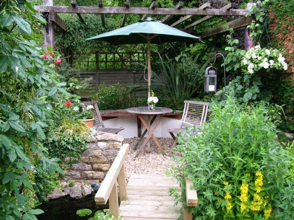 garden-landscaping-ideas-services-small-gardens-800x600