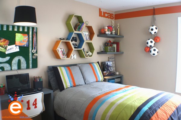 13-Grey-gray-orange-green-sports-football-themed-teenage-boys-room