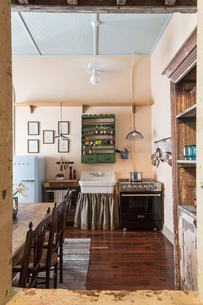 016-french-quarter-condo-logan-killen-interiors