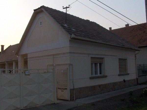év háza 2013 before