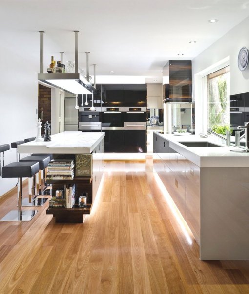 pretty-minimalist-hidden-light-laminate-flooring-delightful-kitchen-design