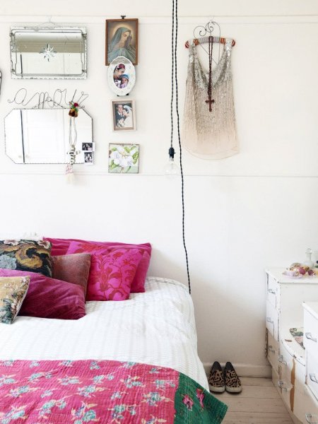 PaulMills_bedroom-600x800