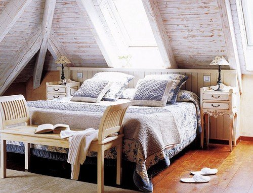 Bedroom-with-attic-window