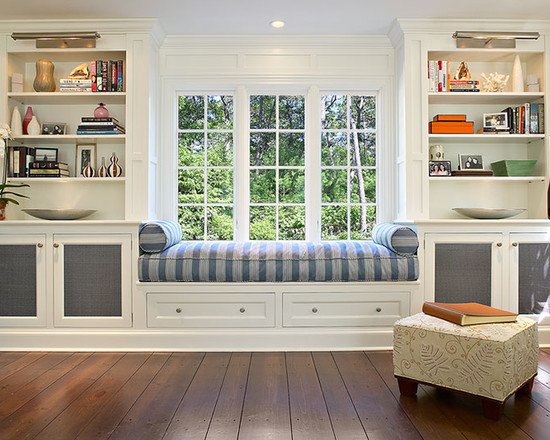 wonderful-living-room-with-asymmetric-wall-space-and-moulding-window-for-awesome-window-seating-design