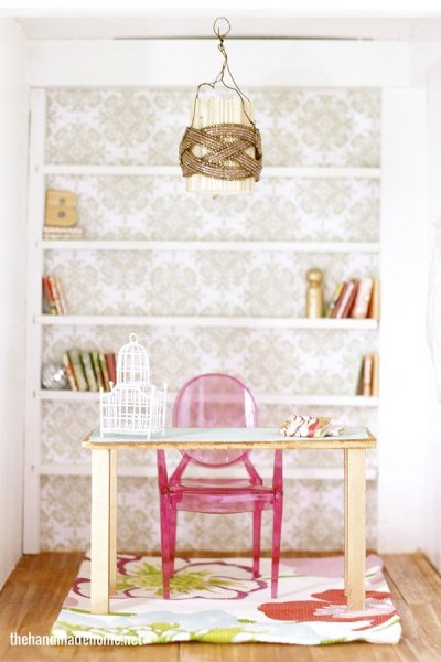 handmade_dollhouse_study