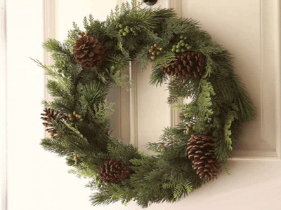 christmas-decorations-entrance-doors-wreaths-pine-cones