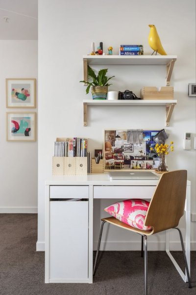 Home-Office-Nook-of-Dani-Wales-from-The-Home-Journal