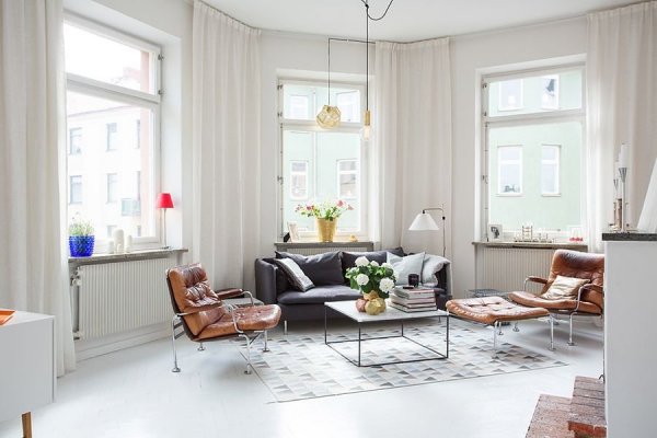 Bright-living-room-of-the-Swedish-apartment